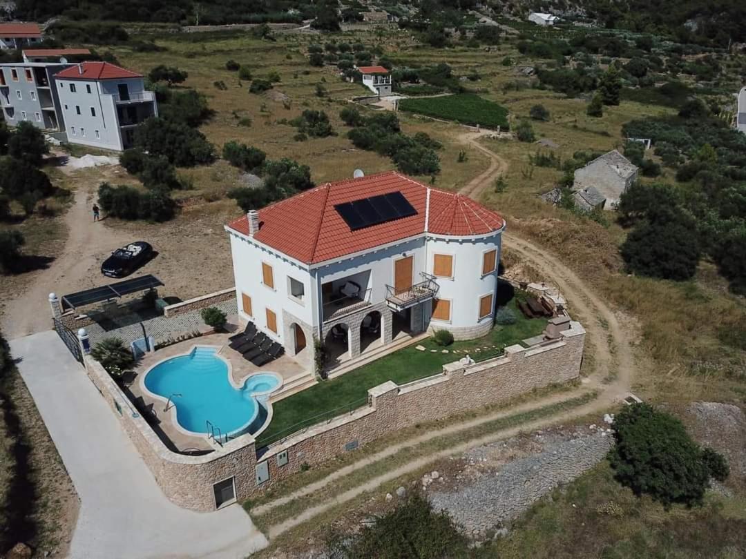 Villa Nera Bol Ngoại thất bức ảnh
