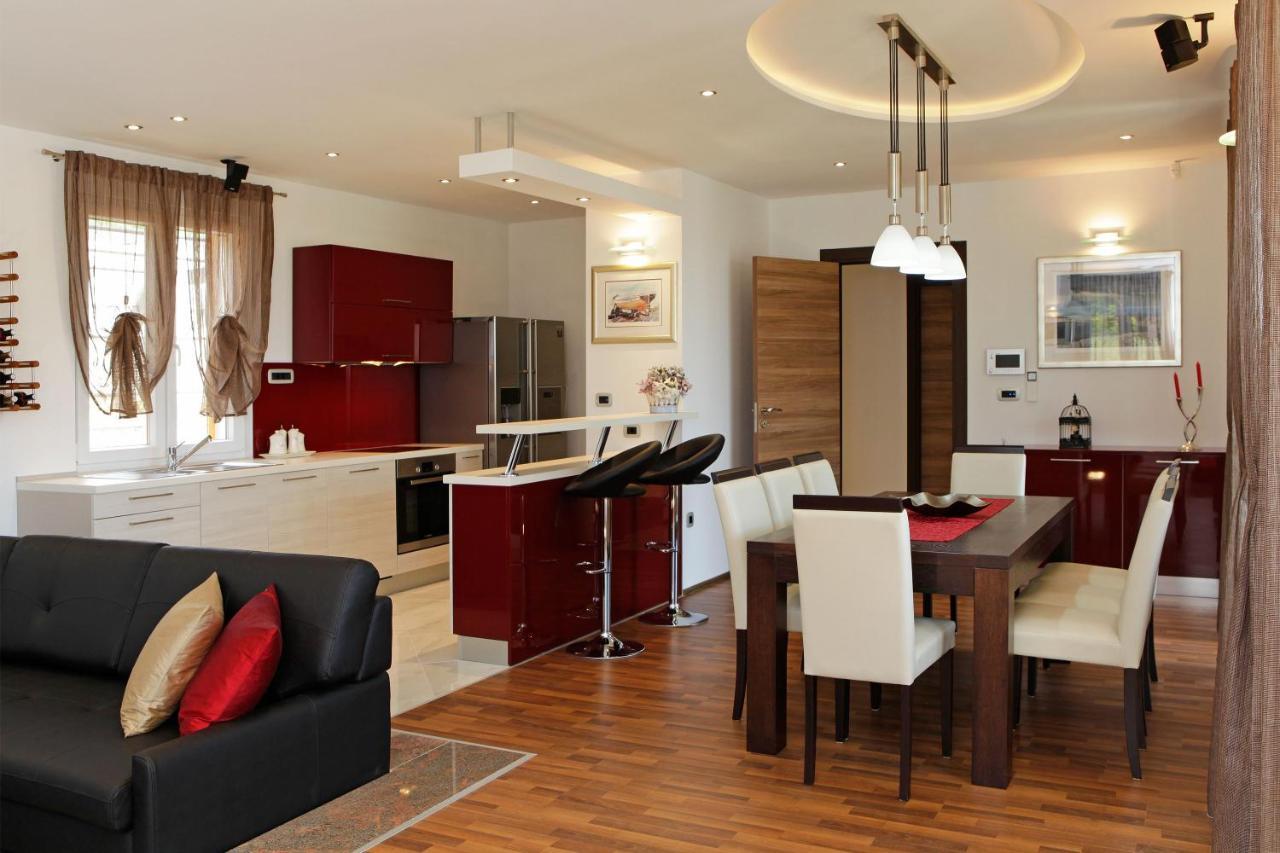 Villa Nera Bol Ngoại thất bức ảnh