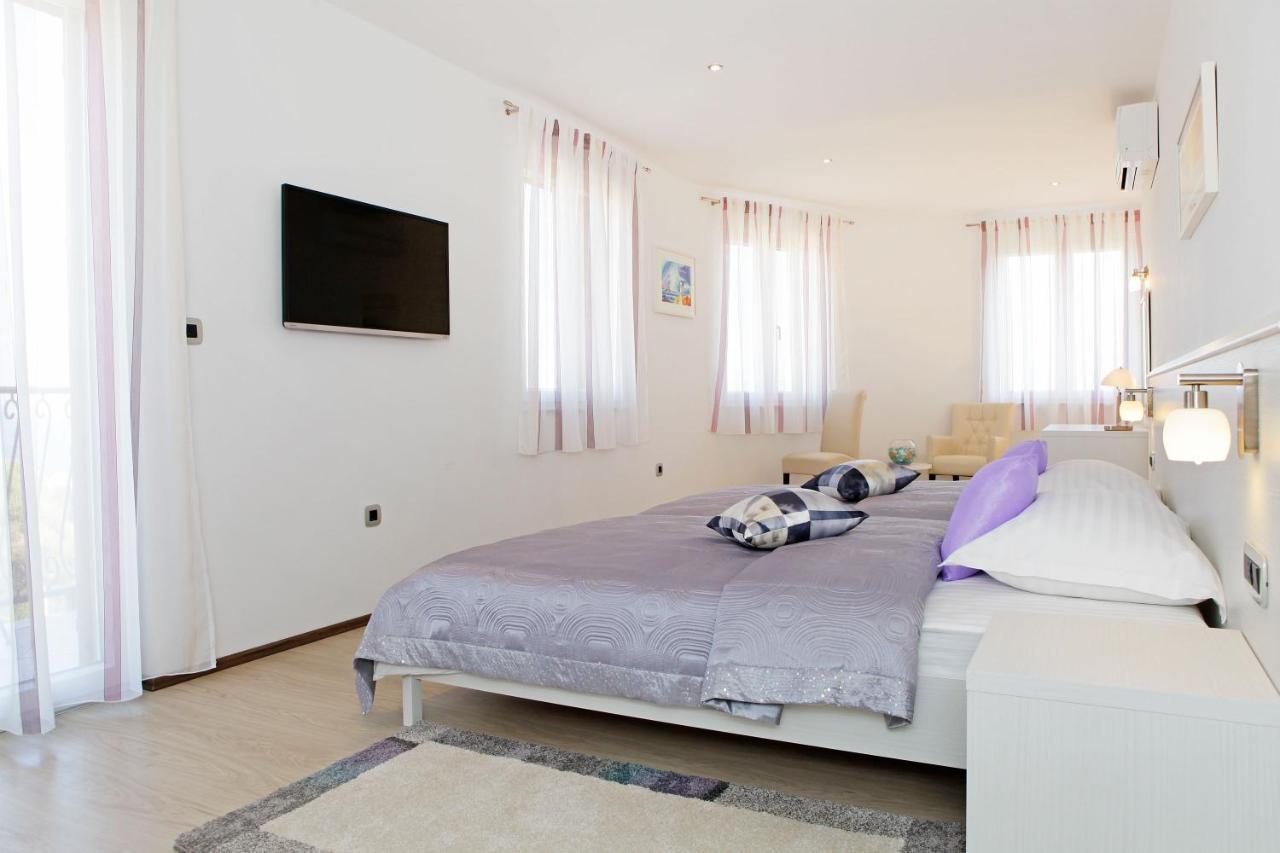 Villa Nera Bol Ngoại thất bức ảnh