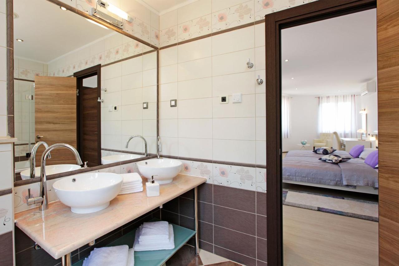 Villa Nera Bol Ngoại thất bức ảnh