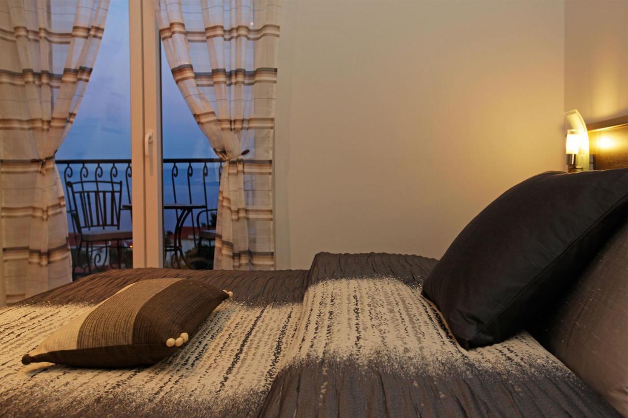 Villa Nera Bol Ngoại thất bức ảnh